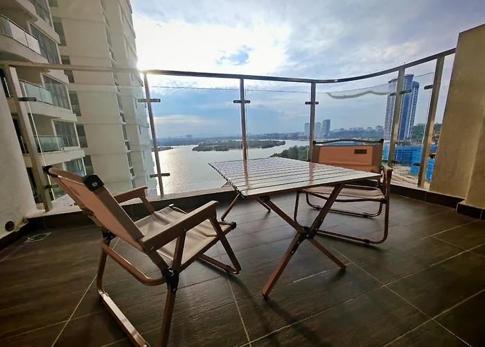 Seaview Sweethome暖居 Royal Strand